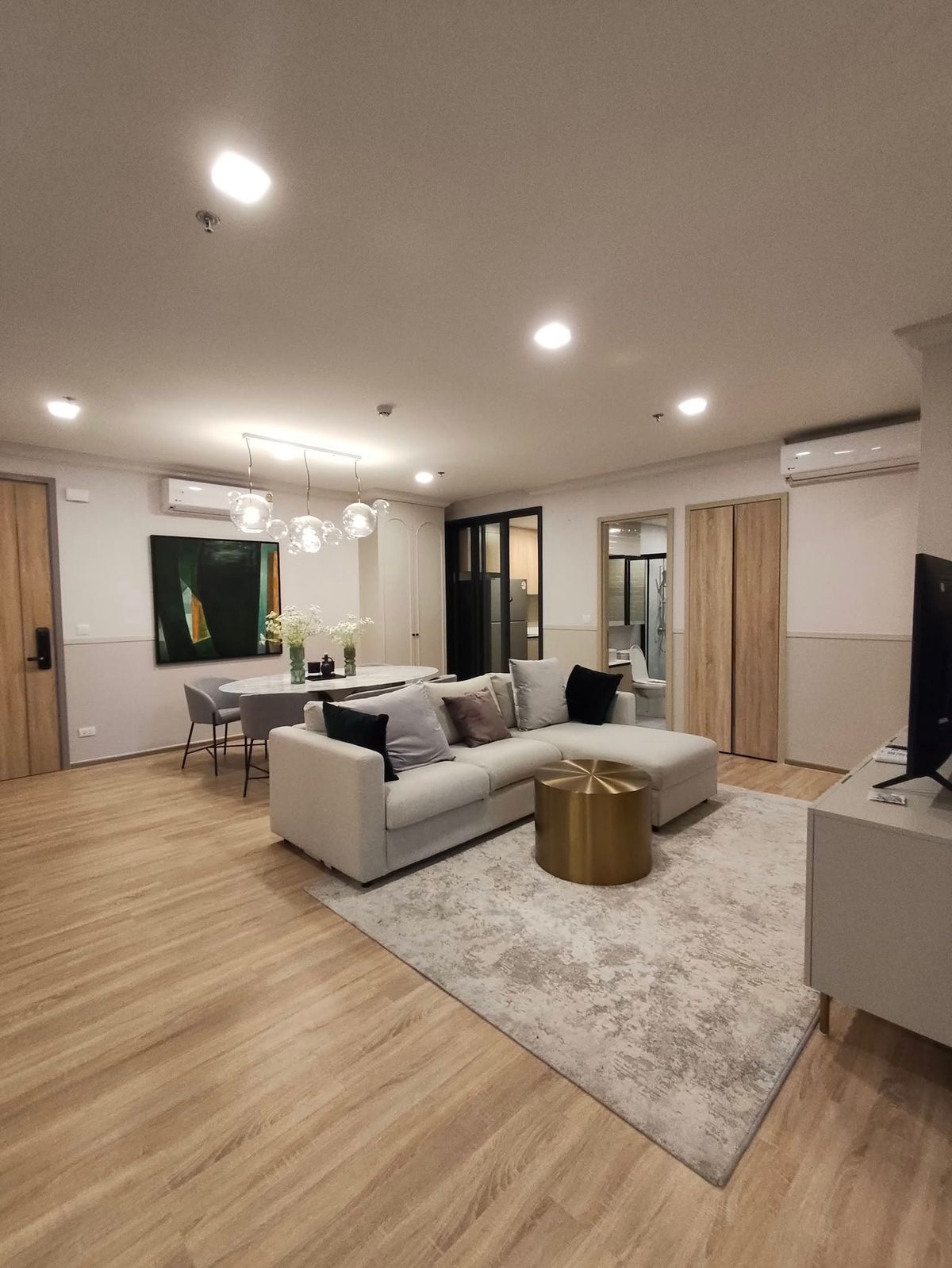 For Rent - XT Phayathai Condo  Details  📍 BTS Phayathai- 1.2 Km 📏 Size : 101 Sq.m.  🛌 2 Bedrooms, 2 Bathrooms  🏢 Floor : 24 Room No : 515/610 💰 Price : 75,000 THB/month (CAN NEGO) – รูปที่ 2