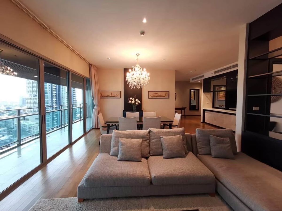 +++ Urgent rent +++ The Madison Sukhumvit 41 *** 3 bedrooms 230 sq.m. +++ Urgent rent +++ The Madison Sukhumvit 41 *** 3 bedrooms 230 sq.m.
