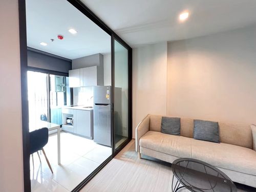 Rent Life Asoke Rama9 🍁32 sqm 🍁 Price 17500 baht only