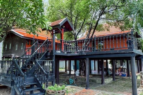 Land for sale+Thai houses, 2 rai, Pak Kred Tiwanon, near Muang Thong, Soi Su Kha Prachasan Expressway