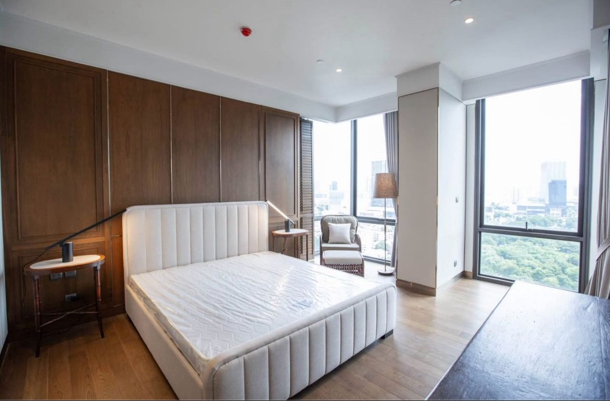 ST291 FOR SALE | Freehold Penthouse at MUNIQ Langsuan