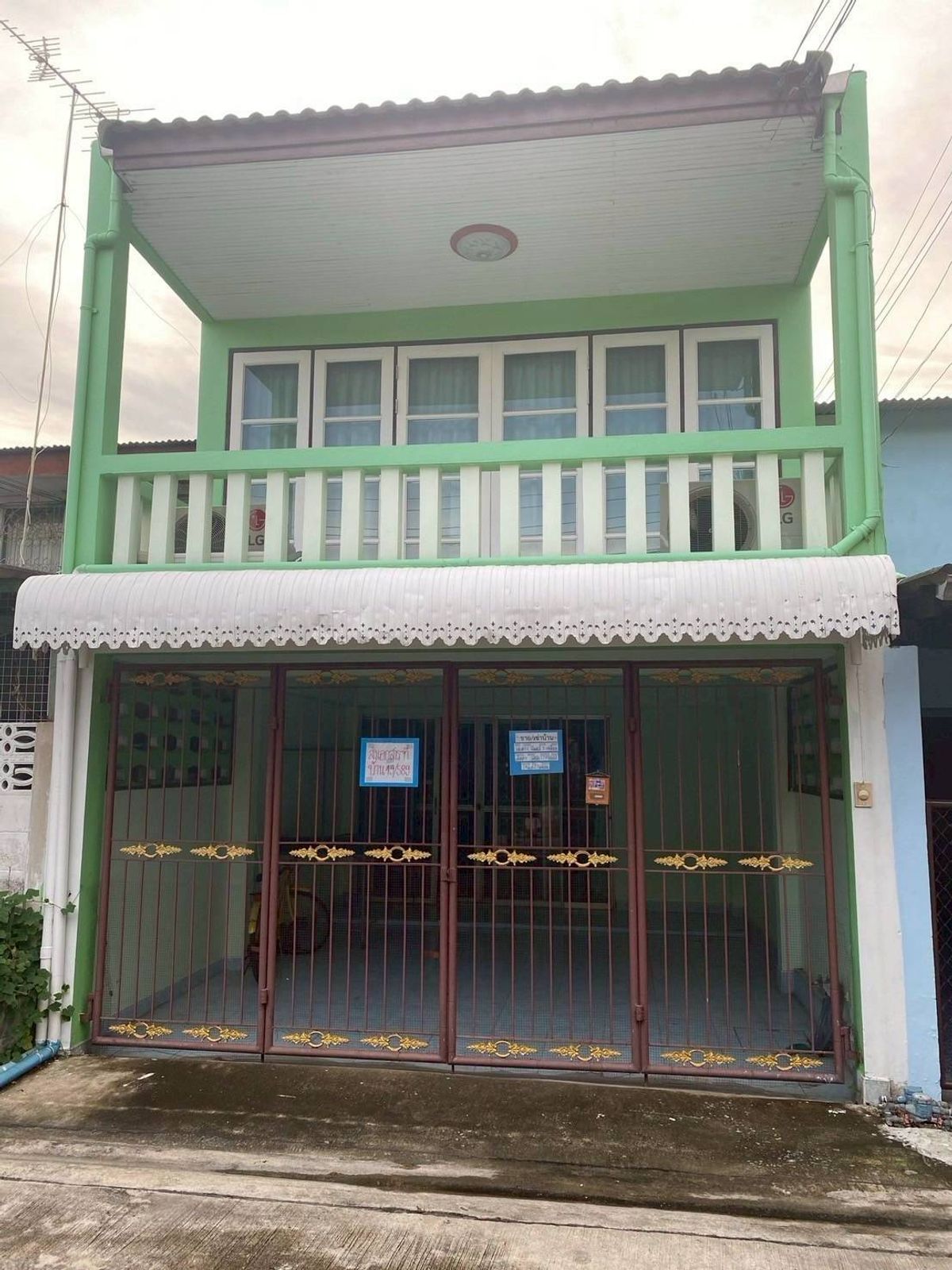 Rent/sell 3 bedrooms near Chaeng Watthana Government Center Rent/sell 3 bedrooms near Chaeng Watthana Government Center