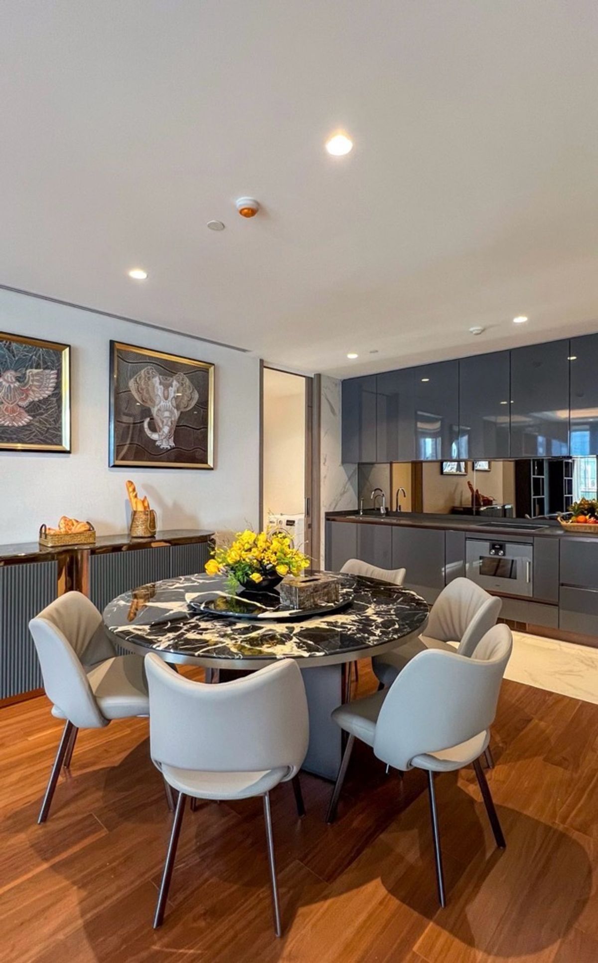 Luxury Pet-Friendly 2BR Condo, 144 sqm – Sukhumvit 26, 3 mins walk to Emporium & BTS Phrom Phong Luxury Pet-Friendly 2BR Condo, 144 sqm – Sukhumvit 26, 3 mins walk to Emporium & BTS Phrom Phong