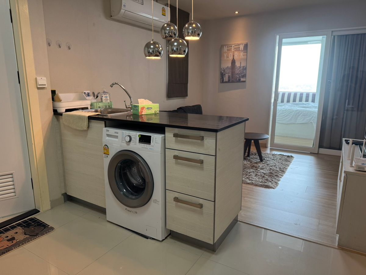 Selling M Society Condo Muang Thong Thani Building C, 30th fl., Size 50 sqm, 2 bedrooms, 1 bathroom, just renovated, 3 air conditioners, with a washing machine in the east view, Impact view and expressway. – รูปที่ 2
