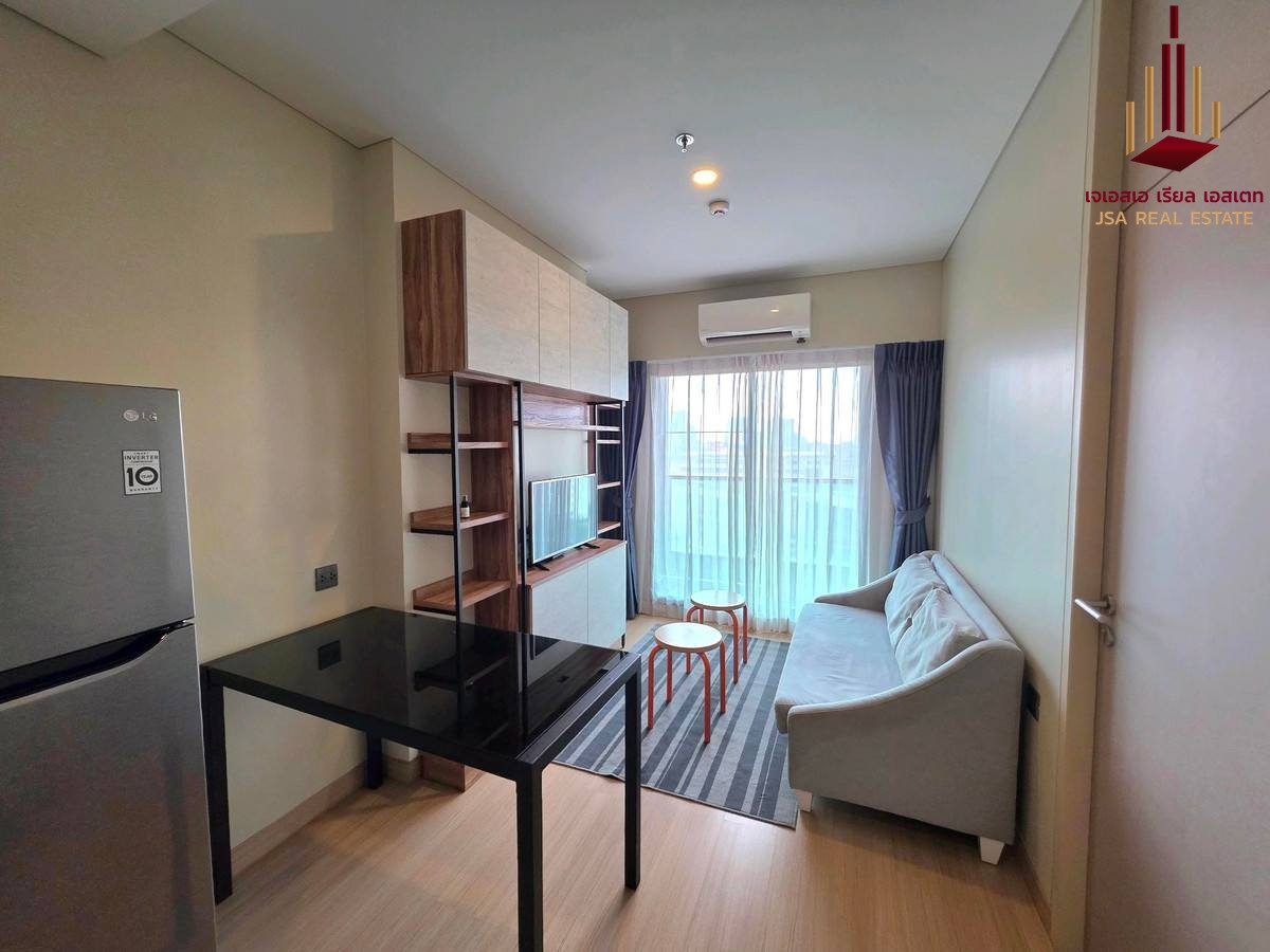 ✨ For Rent: Lumpini Suite Dindaeng - Ratchapraop Condo ✨ 💰 ONLY 14,000 THB/Month