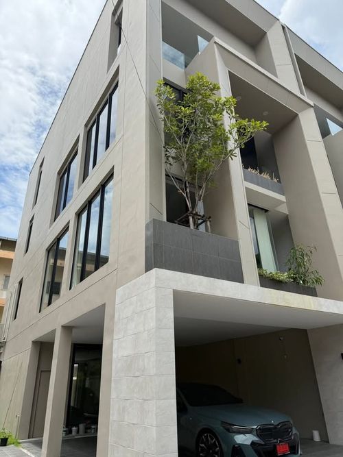 Home Office for rent with built-in elevator #Ladprao 🔥🔥Code 29358🔥🔥POSH Nakniwas Ekkamai-Ramintra Project🌐LINE ID : @fastforrentcondo