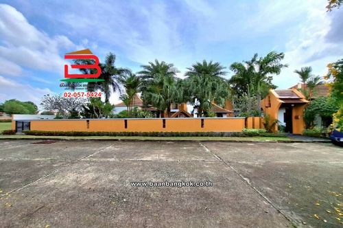 Phuthara Villa, Pattaya, area 265.6 sq.w. (Mini Big C on Thung Klom-Tan Man Road 9) Nong Prue Subdistrict, Bang Lamung District, Chon Buri