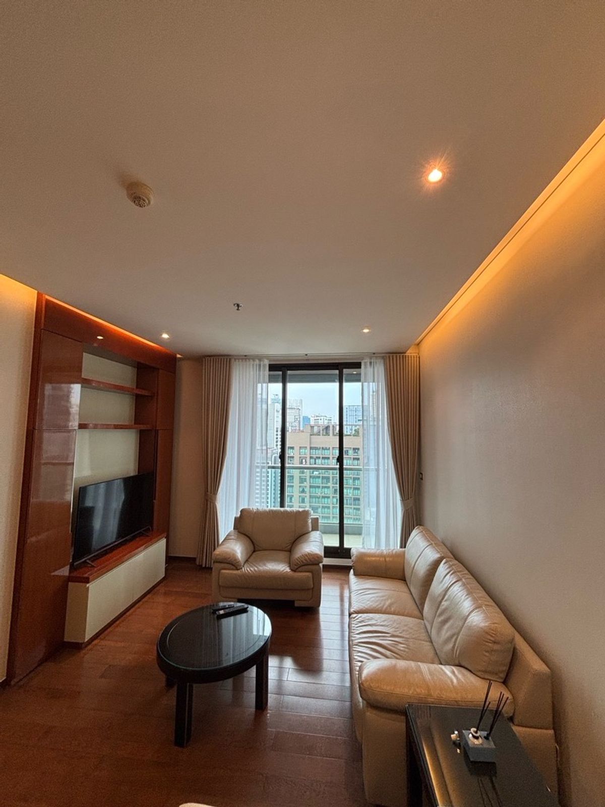 🍎Condo The Address Sukhumvit 28 ready for rent, newly renovated, new air conditioner, fully furnished, 2 bedrooms, 2 bathrooms, large size 70 sq m, Jacuzzi bathtub, near BTS Phrom Phong, renovated! – รูปที่ 3