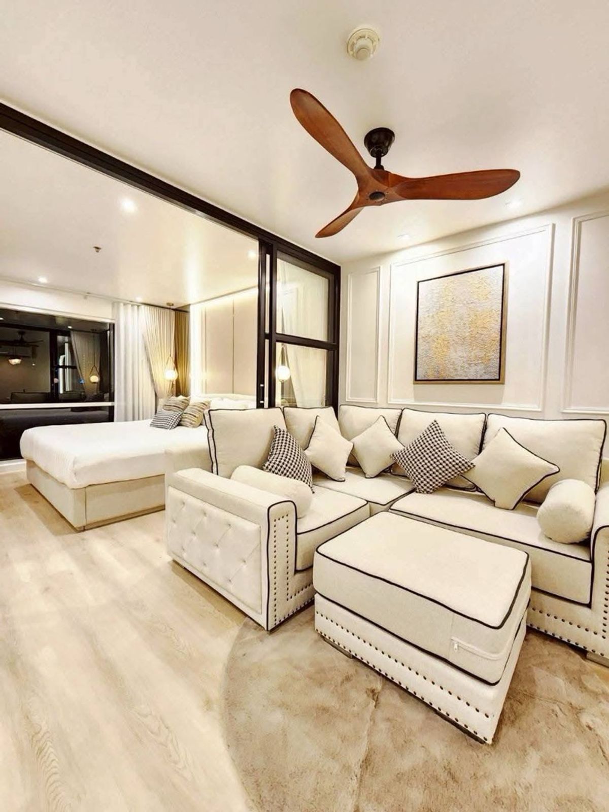 ห้องสวยพร้อมอยู่ ปรัปปรุงใหม่ทำเลใจกลางเมือง  เดินทางสะดวกเหมาะทั้งอยู่อาศัยและลงทุนปล่อยเช่า