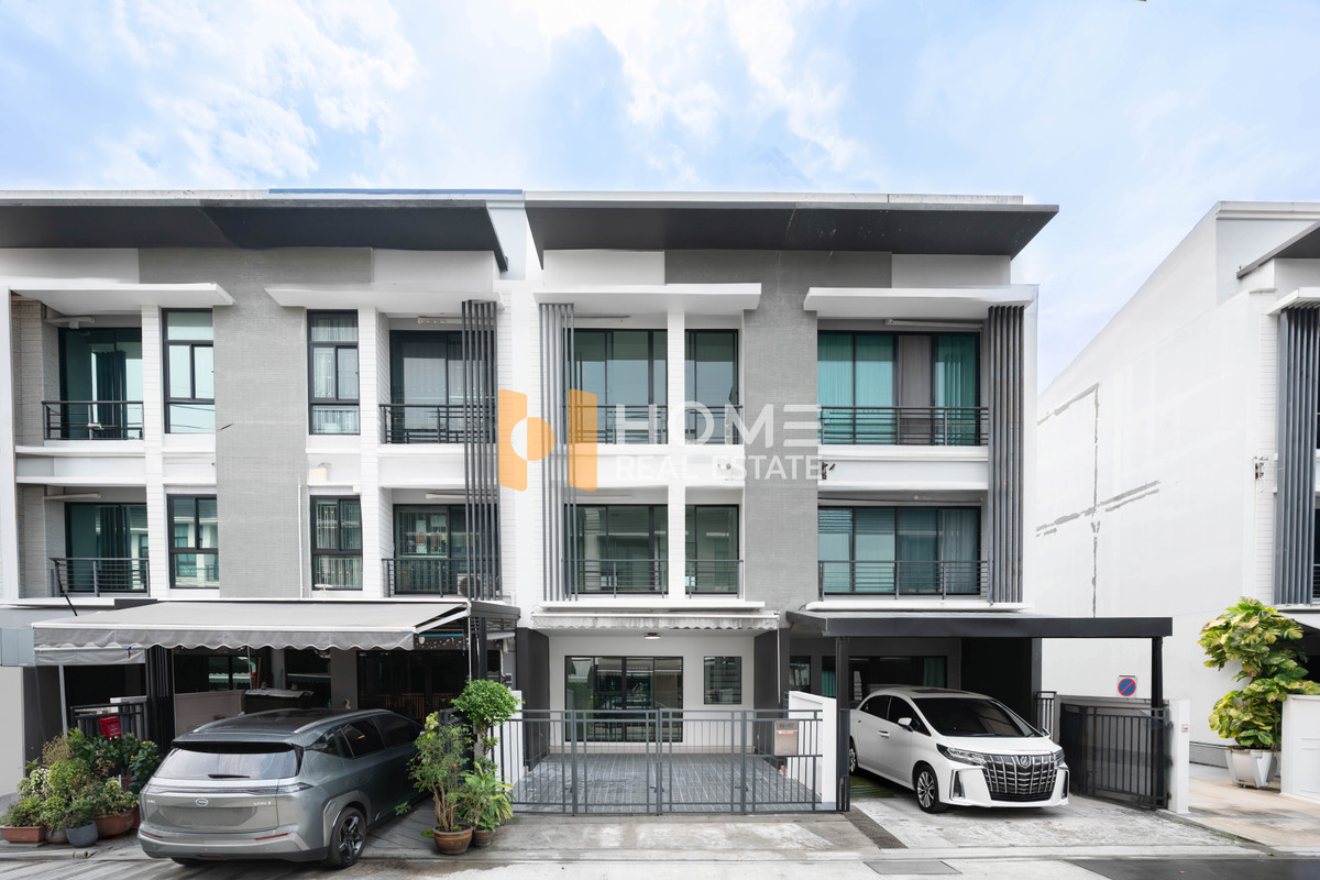 ทาวน์โฮมรีโนเวทใหม่ ราคาดีมาก🔥 ทาวน์โฮม บ้านกลางเมือง พระราม 9 - รามคำแหง / 3 ห้องนอน (ขาย), Baan Klang Muang Rama 9 - Ramkhmahaeng / Townhome 3 Bedrooms (FOR SALE) BZD189