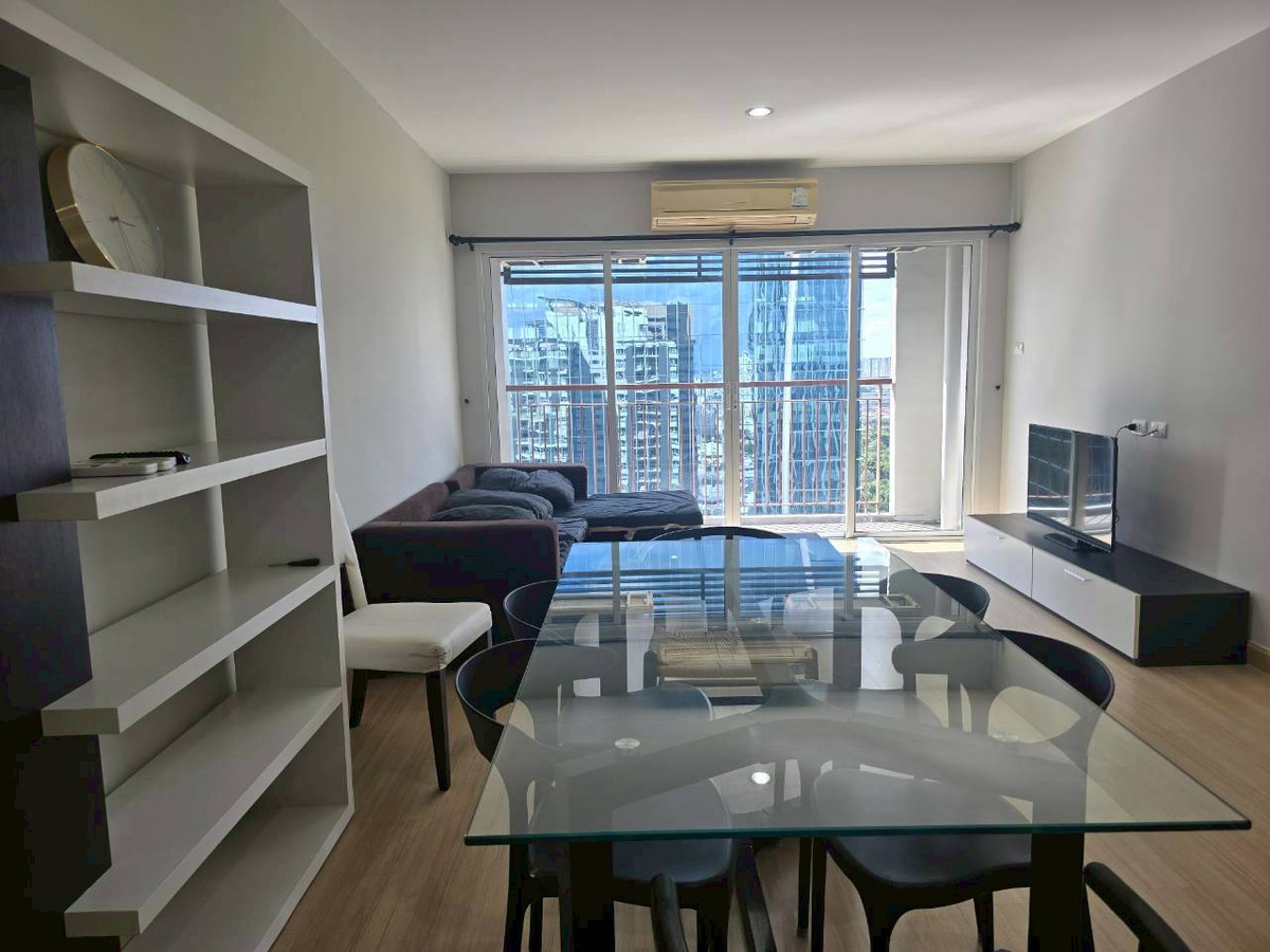 Sym Vipha Condo Ladprao Condo ✨ 2 bedrooms, new renovated, no cracks 📍 Five Lat Phrao Intersection - Near MRT Phahonyothin Sym Vipha Condo Ladprao Condo ✨ 2 bedrooms, new renovated, no cracks 📍 Five Lat Phrao Intersection - Near MRT Phahonyothin