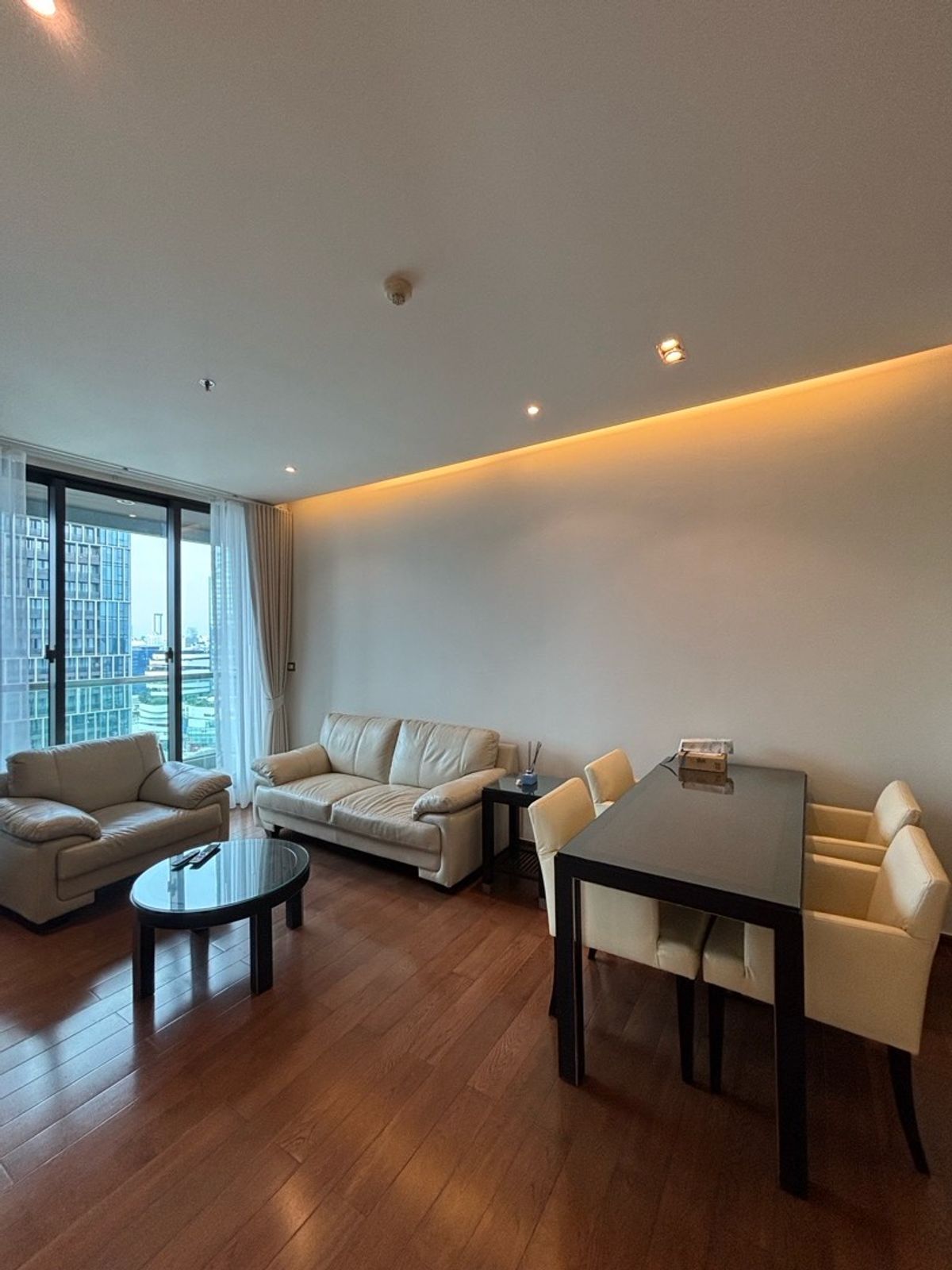 🍎Condo The Address Sukhumvit 28 ready for rent, newly renovated, new air conditioner, fully furnished, 2 bedrooms, 2 bathrooms, large size 70 sq m, Jacuzzi bathtub, near BTS Phrom Phong, renovated! – รูปที่ 4