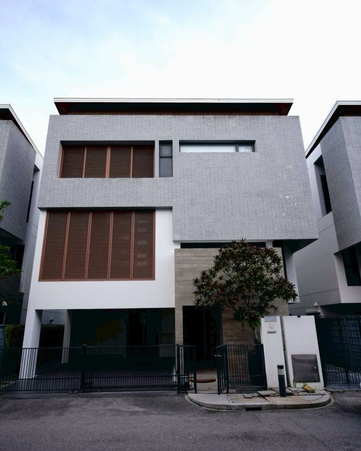 ขาย/ให้เช่า parc priva บ้านเดี่ยวเทียมร่วมมิตร พระราม9 ตกแต่งแล้ว โทร 089-515-5440 – รูปที่ 2