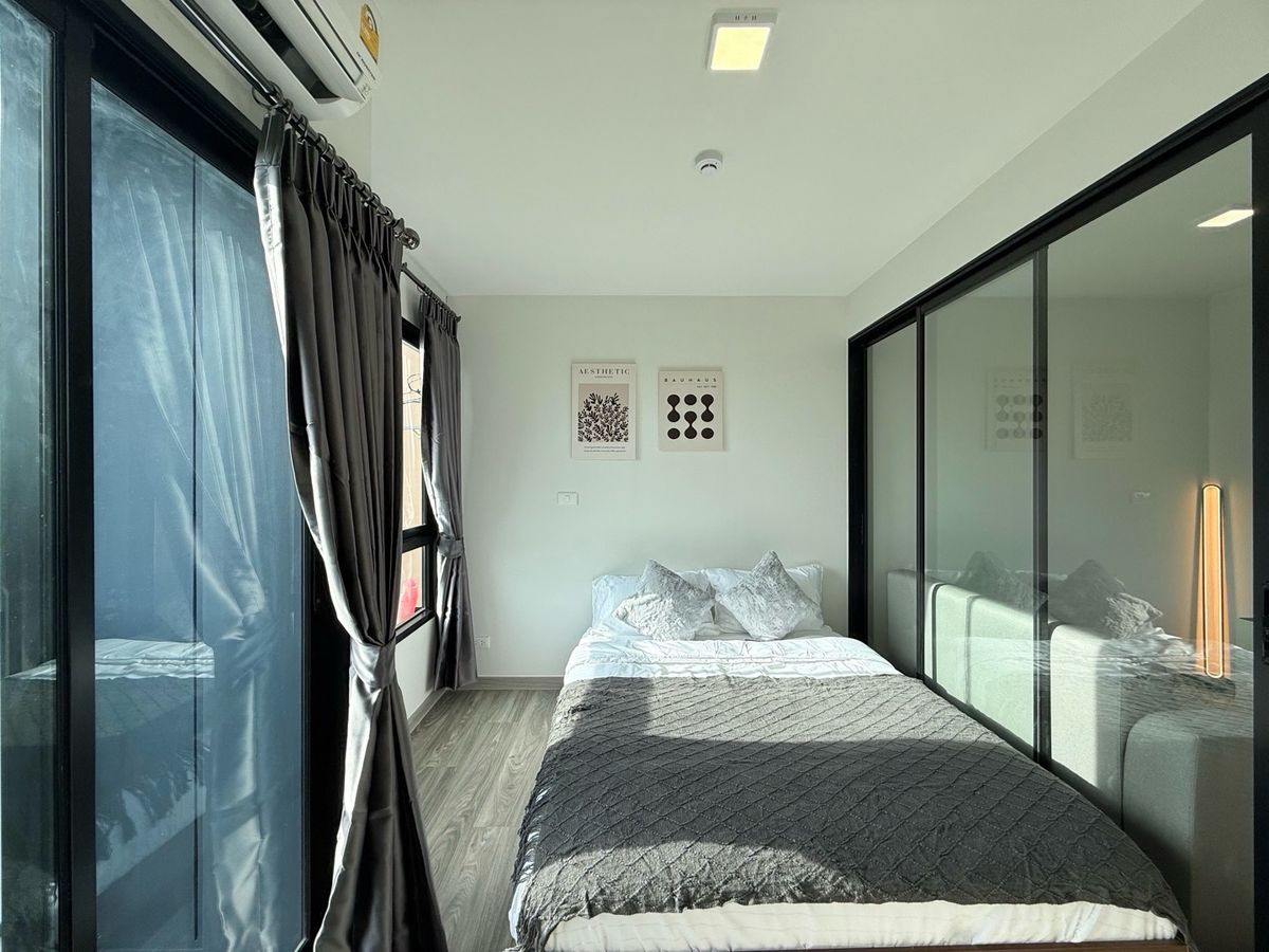 Condo for rent Monte Rangsit 🙋‍♀️ Taken from the actual picture, definitely beautiful on the cover.