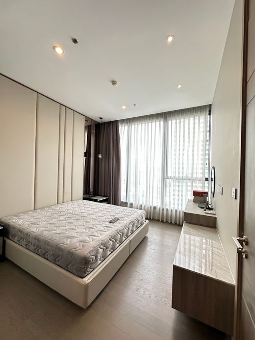 The best price in the building is very urgent. 1 bedroom 35 sq.w. The furniture is fully ready.