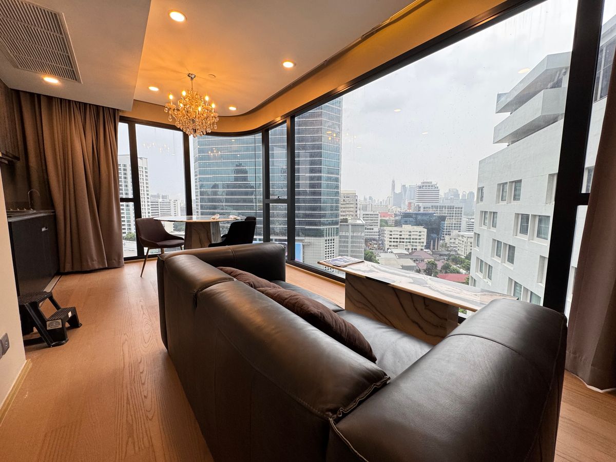 Urgent sale, Ashton, Chula-Silom, 2 bedrooms, 2 bathrooms, 2 parking spaces. Never in good condition, ready to furnish, no defect. Urgent sale, Ashton, Chula-Silom, 2 bedrooms, 2 bathrooms, 2 parking spaces. Never in good condition, ready to furnish, no defect.