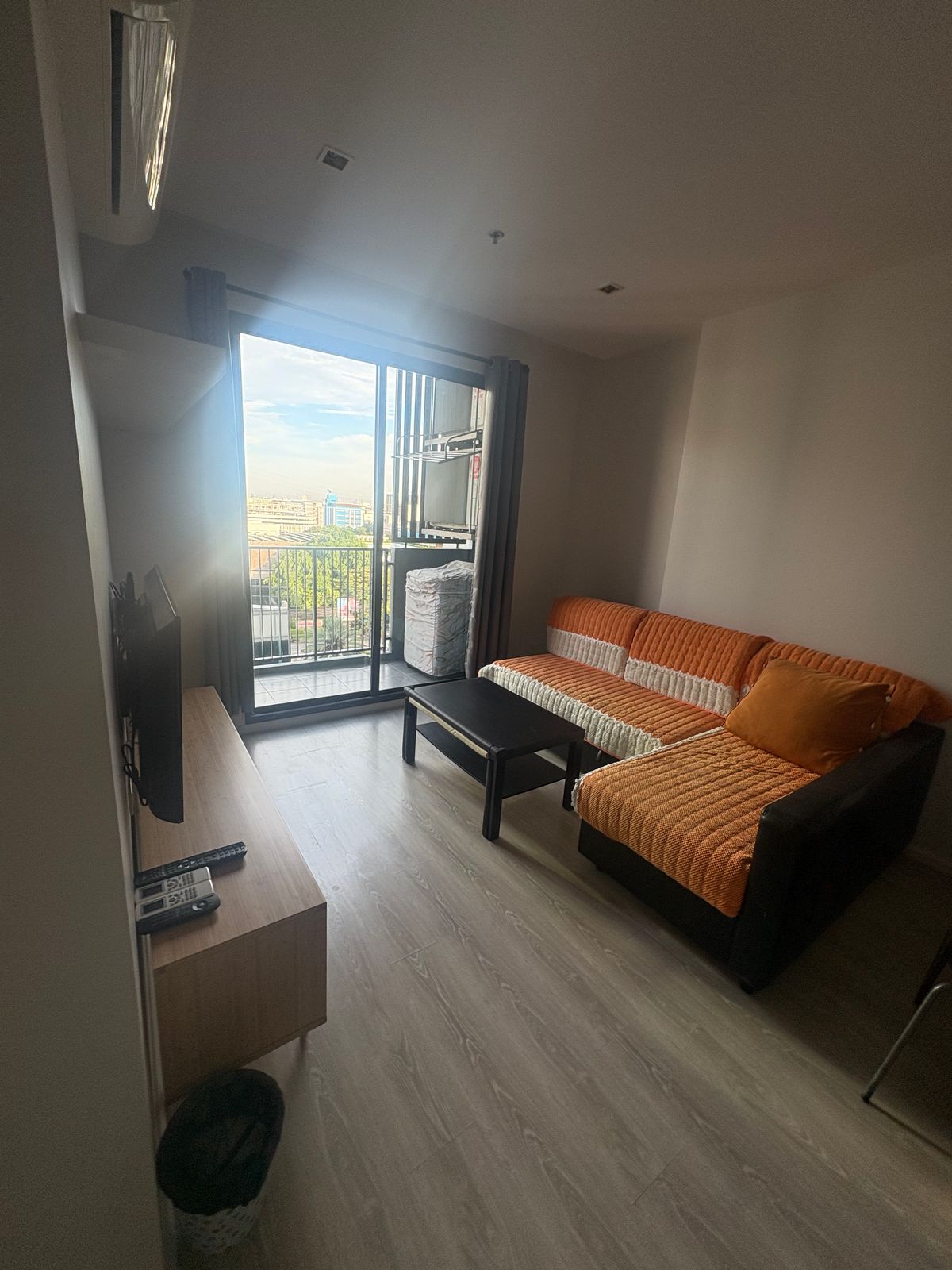 ⚡️Flash Deal, the cheapest in the building ⚡️quin Ratchada 17, near MRT Sutthisan 2B2B 65 SQM 32,000.