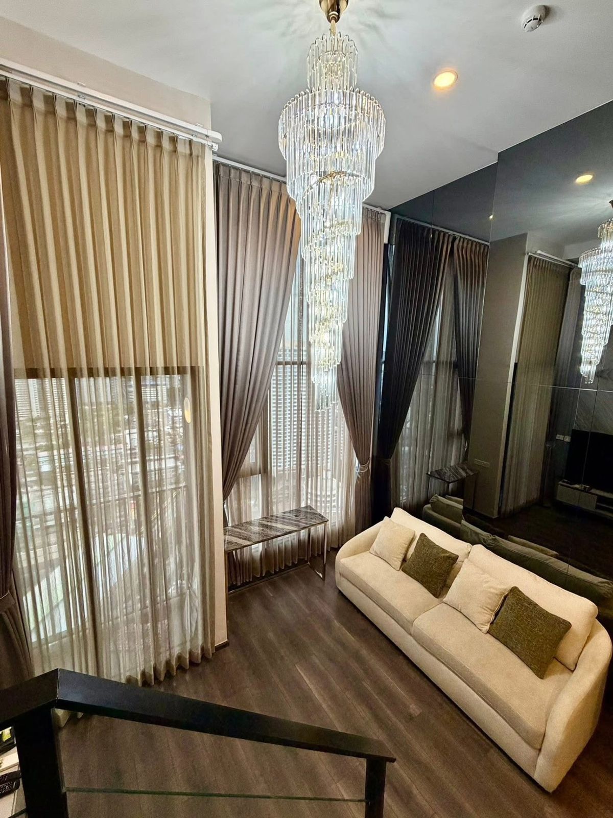 ⚜️ปล่อยเช่า Knightsbridge Space Ratchayothin (ไนท์บริดจ์ สเปซ รัชโยธิน) สนใจสอบถาม แอดไลน์ 🆔  𝐈𝐃 𝐋𝐢𝐧𝐞 : @glorious1 หรือ https://lin.ee/897Debr โทร 099 498 2461 – รูปที่ 4