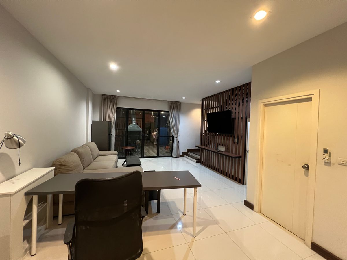 ให้เช่าสำหรับอยู่อาศัยหรือออฟฟิต Townhome/Home office 3 ชั้น บางนากม.5 ติดถนนในซอยวัดคลองปลัดเปรียง ทะลุถนนบางนาตราดและศรีนครินทร์ – รูปที่ 3
