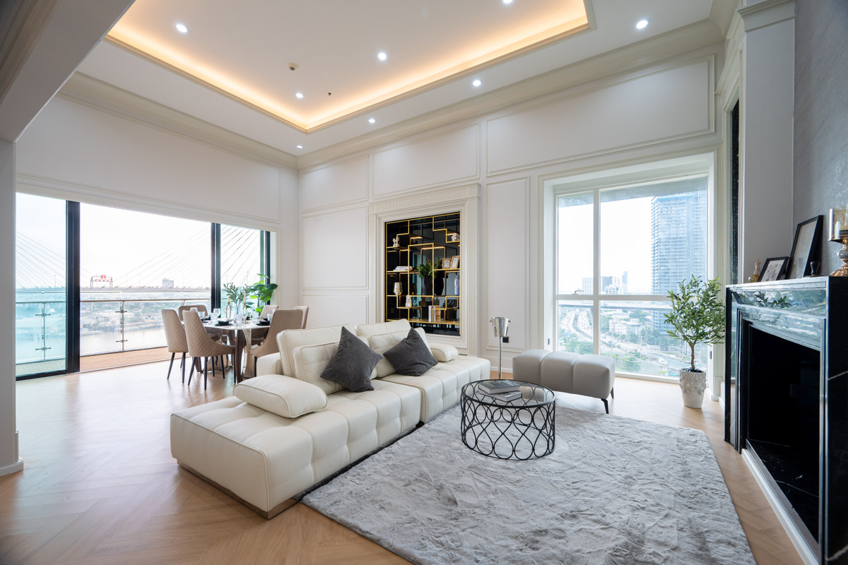 : Condo, Chao Phraya River, big room 180 sq.m., ceiling is higher than 3 meters, new renovated Luxury Modern style.