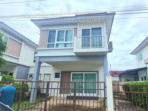บ้านสวยทำเลทอง ใกล้รถไฟฟ้าเพียงไม่กี่นาที โครงการศุภาลัย เบลล่า วงแหวน–ลำลูกกา คลอง 3 ขายบ้านแฝดพร้อมอยู่ ทำเลฮอตสุดในย่านนี้ พื้นที่35ตร.ว.