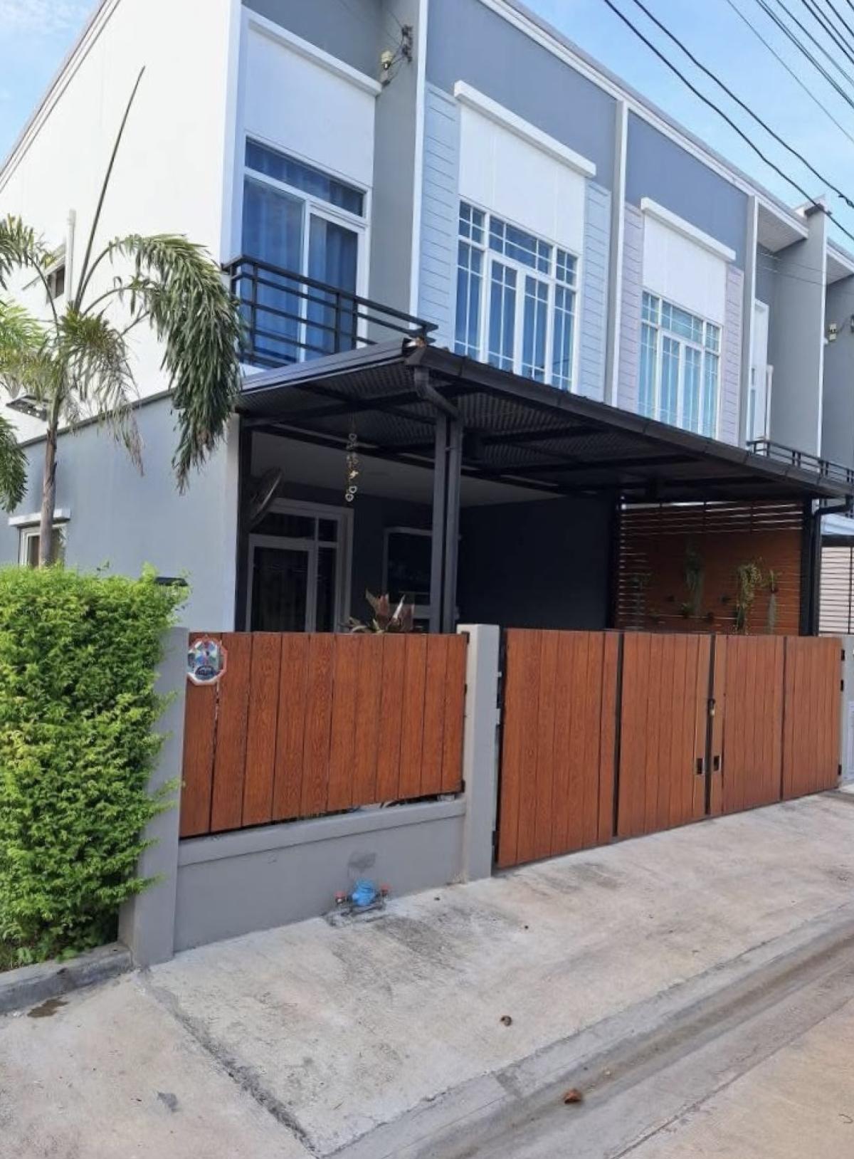 For Sale Townhouse/Townhome , Gusto Petchakasem 69 - Kanchanapisek , Nong Khaem , Nong Khaem , Bangkok , CX-133449 For Sale Townhouse/Townhome , Gusto Petchakasem 69 - Kanchanapisek , Nong Khaem , Nong Khaem , Bangkok , CX-133449