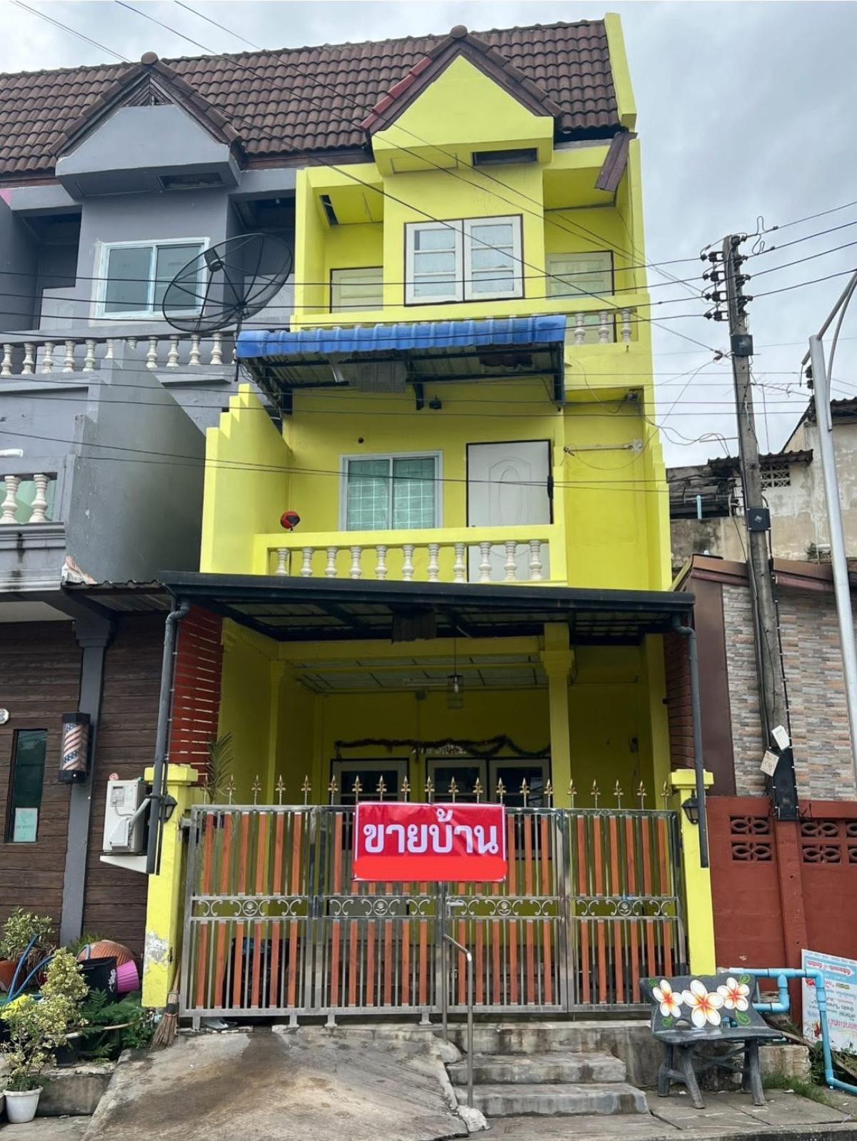ขายอาคารพาณิชย์ 3 ชั้น ชั้นสูง หน้ากว้าง ตลาดกระทุ่มแบน กระทุ่มแบน สมุทรสาคร CX-132844 ขายอาคารพาณิชย์ 3 ชั้น ชั้นสูง หน้ากว้าง ตลาดกระทุ่มแบน กระทุ่มแบน สมุทรสาคร CX-132844