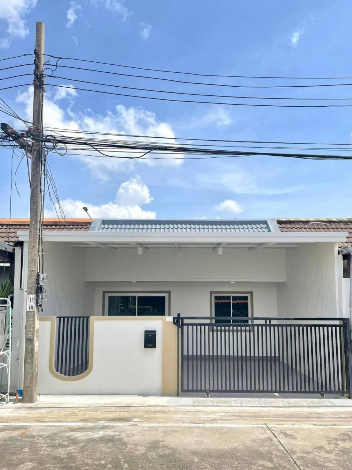 For Sale Townhouse , Sai Thong Niwet Village , newly renovated , Tha Sai , Mueang Nonthaburi , Nonthaburi , CX-132849 For Sale Townhouse , Sai Thong Niwet Village , newly renovated , Tha Sai , Mueang Nonthaburi , Nonthaburi , CX-132849