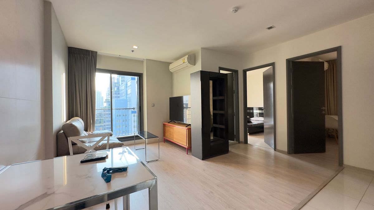 ราคาดีมาก 2ห้องนอน ใกล้ BTS อนุเสาวรีย์ ห้องสภาพดีมาก พึ่ง Renovated เสร็จ พร้อมเข้าอยู่  