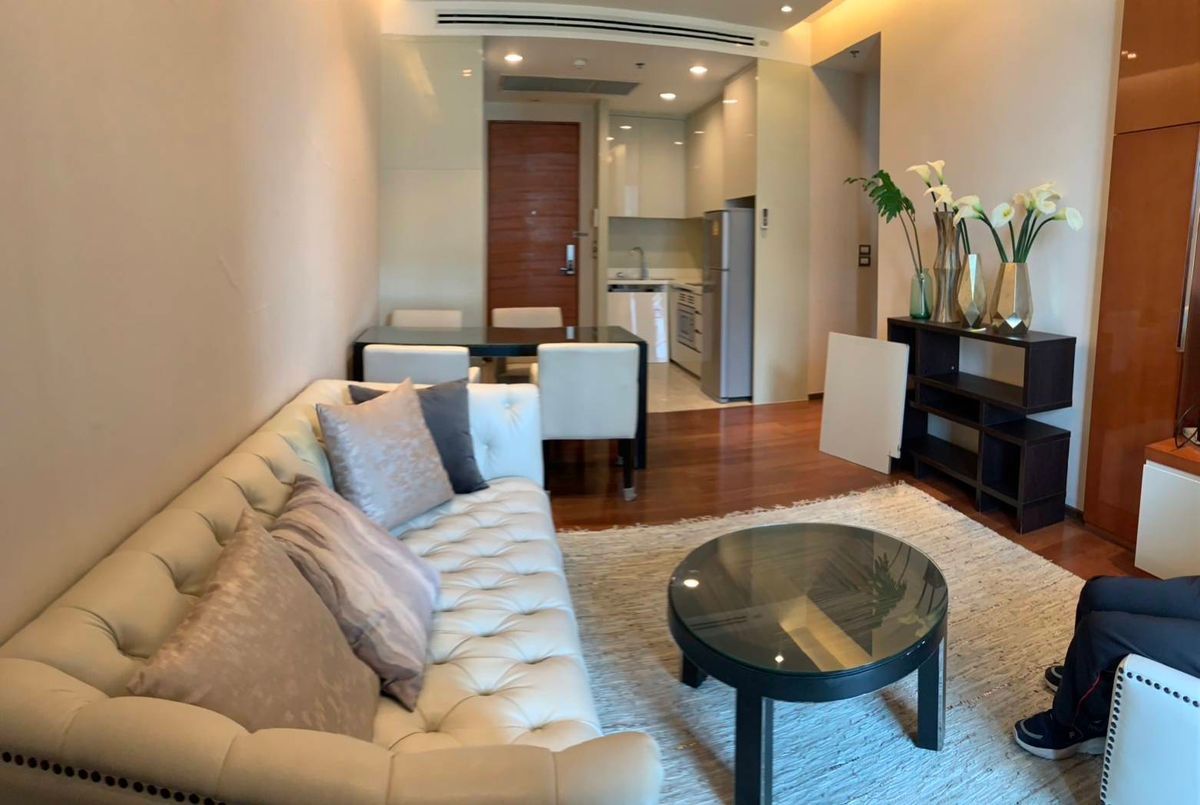 ห้องสวย วิวโล่ง ใกล้ BTS พร้อมพงษ์ / The Address Sukhumvit 28 2 Bed 70 sq.m. โทร 0937890899 ห้องสวย วิวโล่ง ใกล้ BTS พร้อมพงษ์ / The Address Sukhumvit 28 2 Bed 70 sq.m. โทร 0937890899