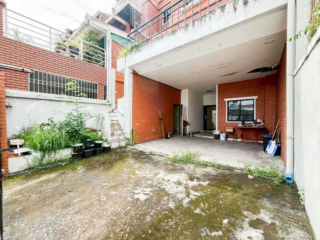 ขาย ทาวน์โฮม ลาดพร้าว 33 แยก 5 328.50 ตรม 35 ตรว ใกล้ BTS ภาวนา – รูปที่ 2