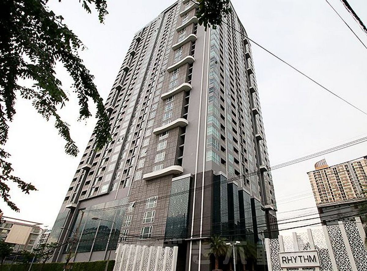 ✨ For Sale: Rhythm Sukhumvit 50 Condo ✨ 💰 ONLY 4,090,000 THB ✨ For Sale: Rhythm Sukhumvit 50 Condo ✨ 💰 ONLY 4,090,000 THB