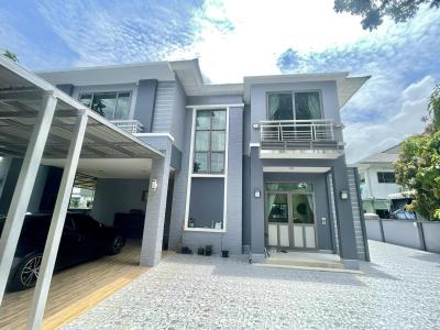 บ้านหรู 3 ห้องนอน ใจกลางพระราม 9 พร้อมเข้าอยู่! Luxury 3-Bedroom Home in Prime Rama 9 – Ready to Move In!