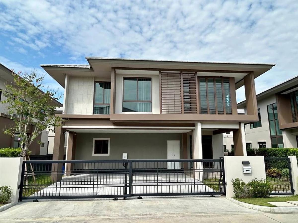 Luxury 4-Bedroom Home in Prime Sukhumvit Location4-Bedroom Detached House 238 sqm Available for Rent & Sale Luxury 4-Bedroom Home in Prime Sukhumvit Location4-Bedroom Detached House 238 sqm Available for Rent & Sale