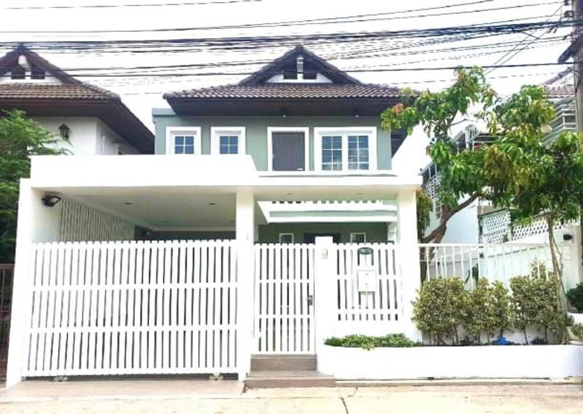 2 -story twin house for sale, five Watcharapol junction, beautiful decoration 2 -story twin house for sale, five Watcharapol junction, beautiful decoration