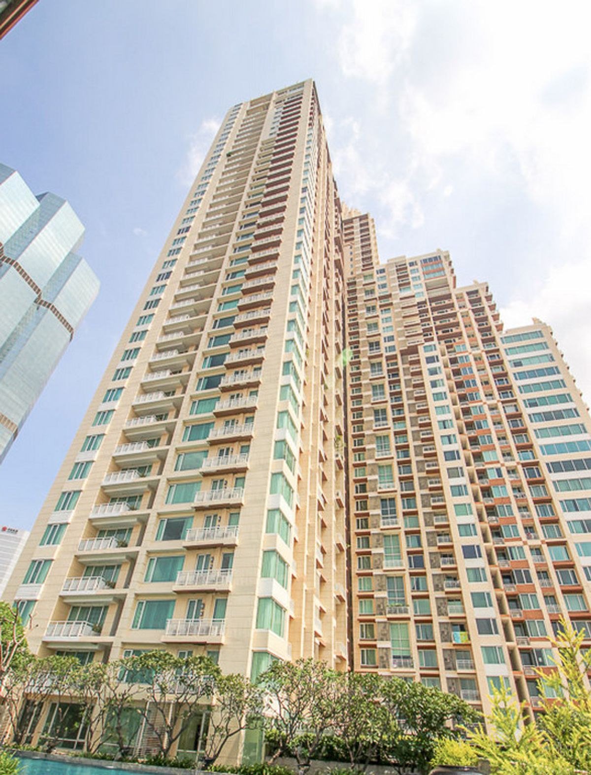 ✨ For Sale: The Empire Place Condo ✨ 💰 ONLY 13,800,000 THB ✨ For Sale: The Empire Place Condo ✨ 💰 ONLY 13,800,000 THB