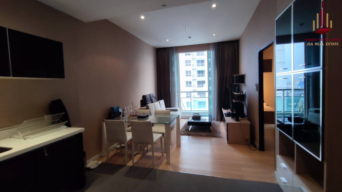 ✨ For Rent : Eight Thonglor Condo ✨  💰 Only 40,000 thb/month