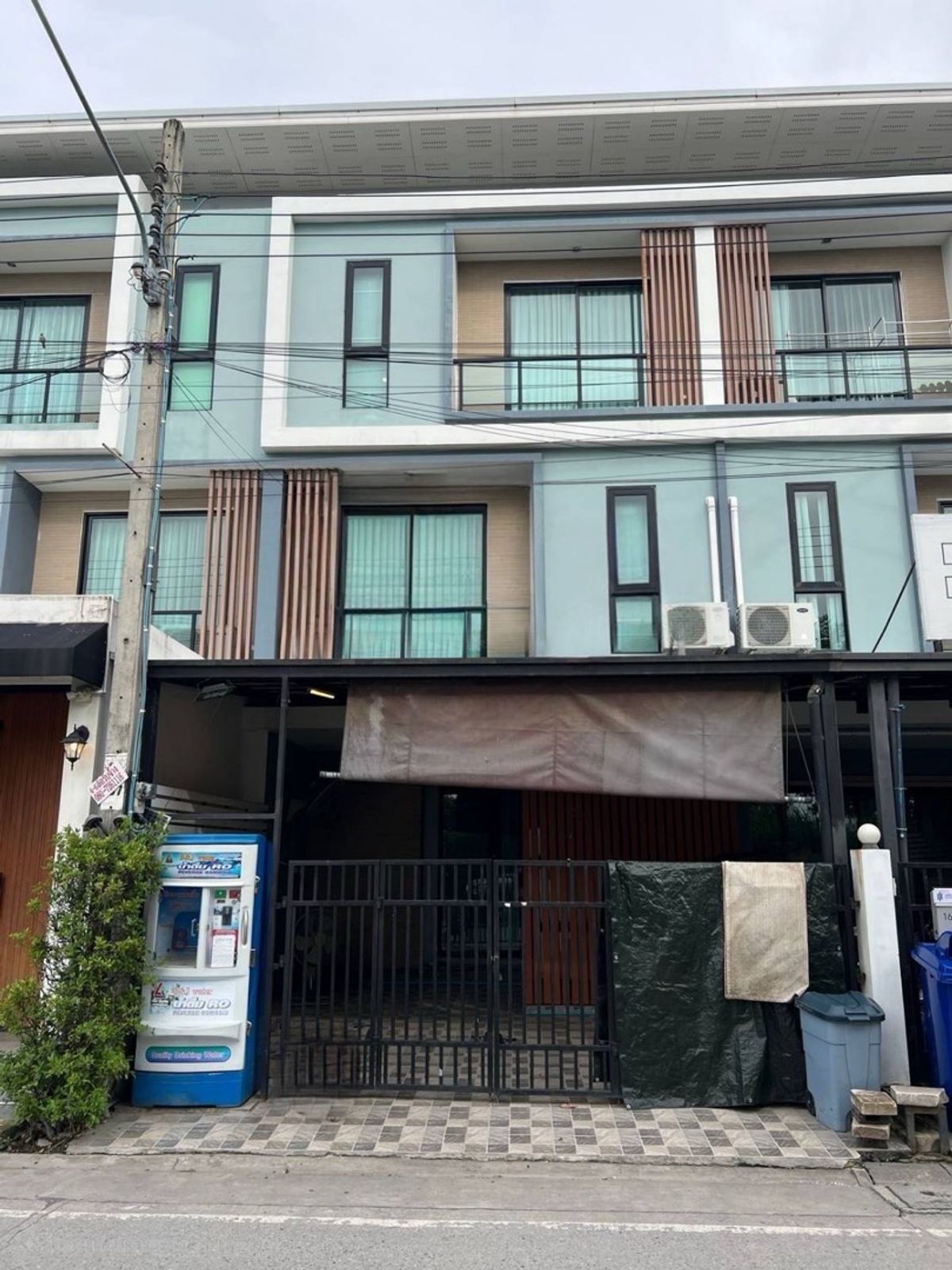 ให้เช่าบ้าน ทาวน์โฮม บ้านชญาดา แอท เวิร์ค ใกล้ แมคโคร ศรีนครินทร์ เพียง 5 นาที