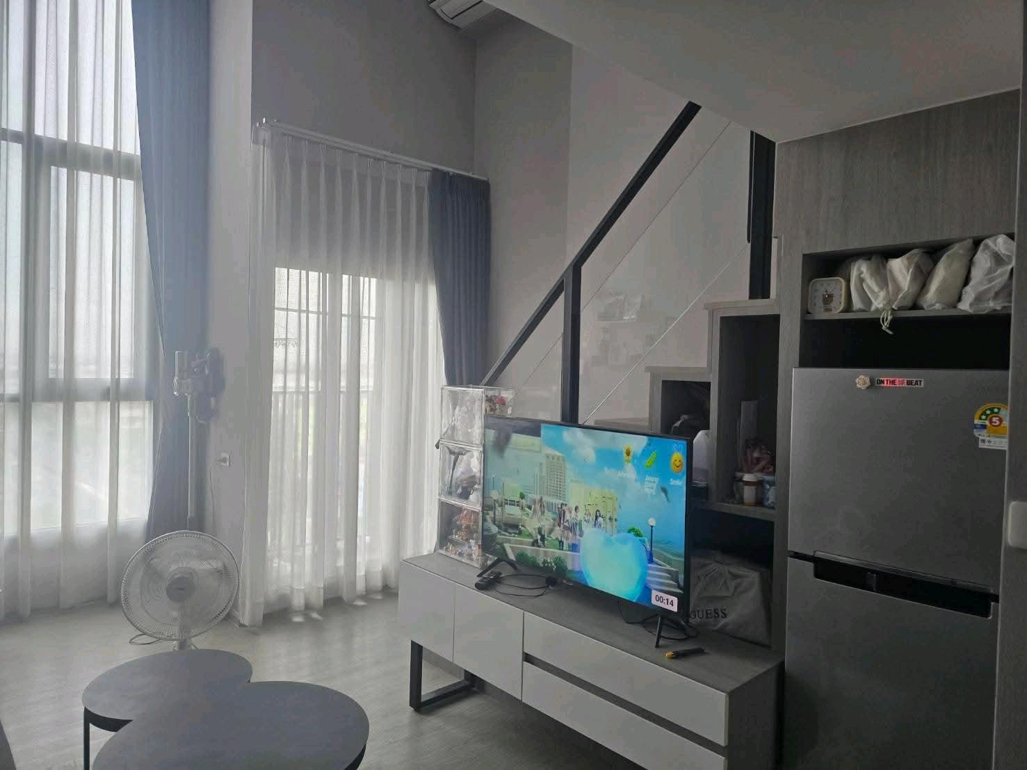 ✨ ห้อง High Ceiling เพดานสูง 4.2 เมตร ฟังก์ชันครบ ห้องสวย อยู่สบาย ทำเลเด่น ใกล้รถไฟฟ้าหลายสาย – รูปที่ 4