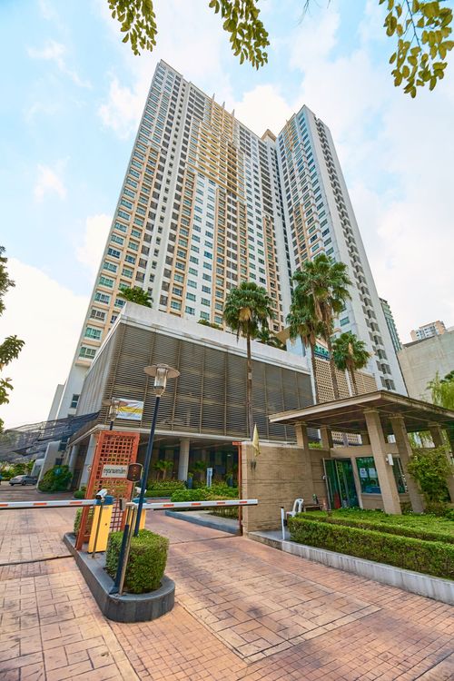 ✨Q House Sathorn for Sale Only 4MB ✨