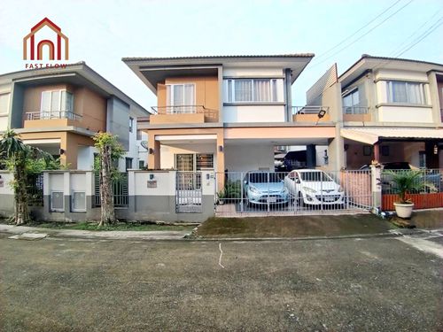Two-story semi-detached house for sale at Atoll Bali Beach, Motorway - Lat Krabang. Atoll Bali Beach, on Luang Phaeng Road, Theparat - Lat Krabang, Chachoengsao, near Siam Premium Outlet. New condition, MING.