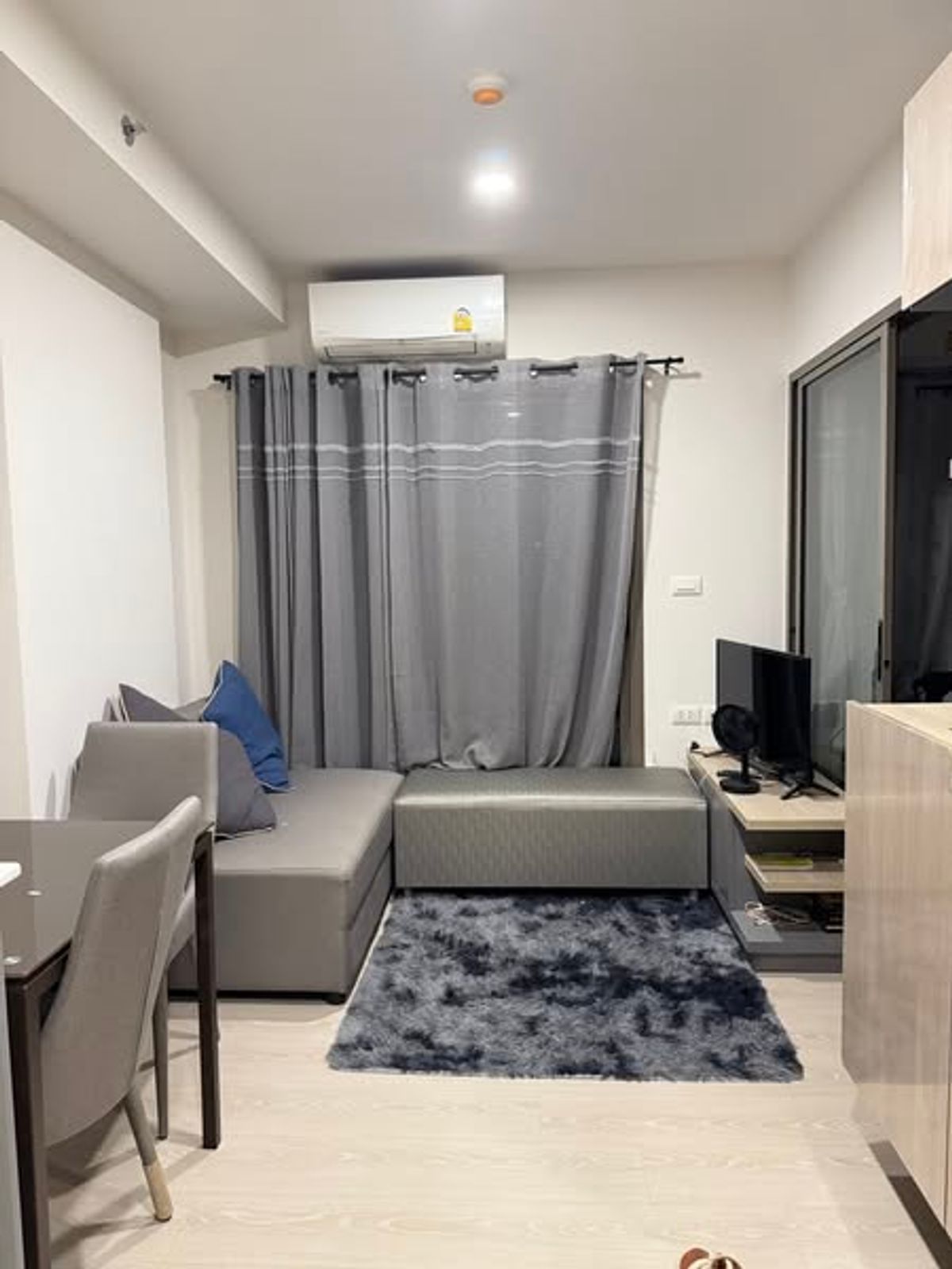 ห้องสวยเฟอร์ฯครบ⭐ให้เช่า Phyll Phahol 34 (ฟีล พหล 34)