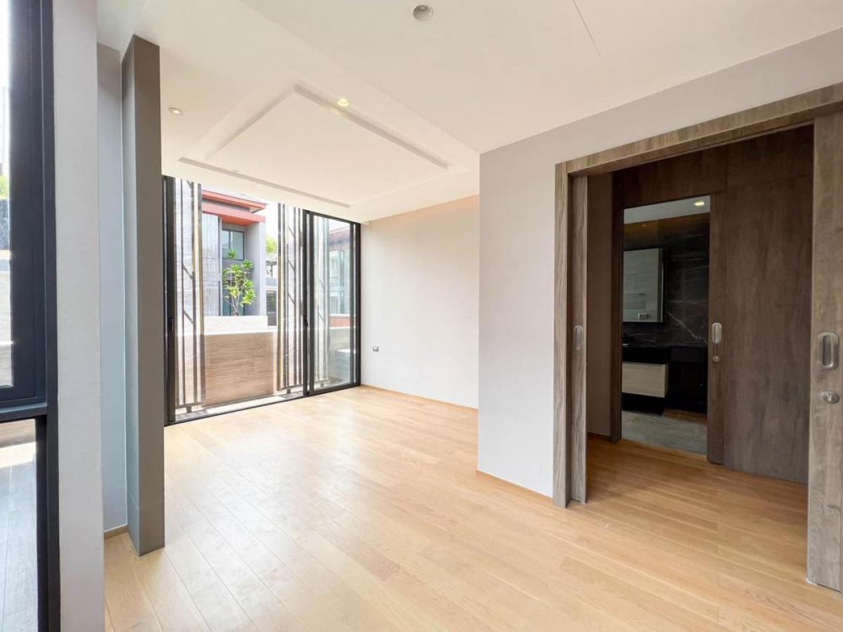 บ้านหรู 4 ห้องนอน ย่านสาทร-เยนกาช พร้อมอยู่! Luxury 4-Bedroom Villa in Sathorn-Yenakart Ready to Move In! บ้านหรู 4 ห้องนอน ย่านสาทร-เยนกาช พร้อมอยู่! Luxury 4-Bedroom Villa in Sathorn-Yenakart Ready to Move In!