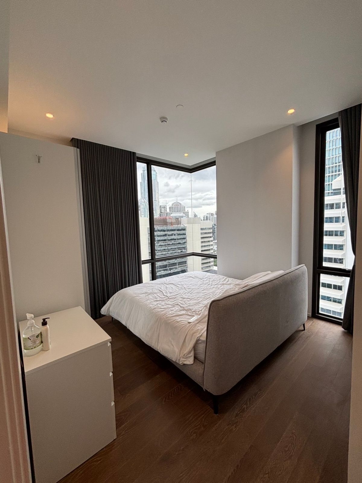 MUNIQ LANGSUAN - RENT @BTS Ploenchit - 2 bed 2 Bath - 86 Sqm - 110,000 THB Negotiable - (No Pet Allowed) – รูปที่ 4