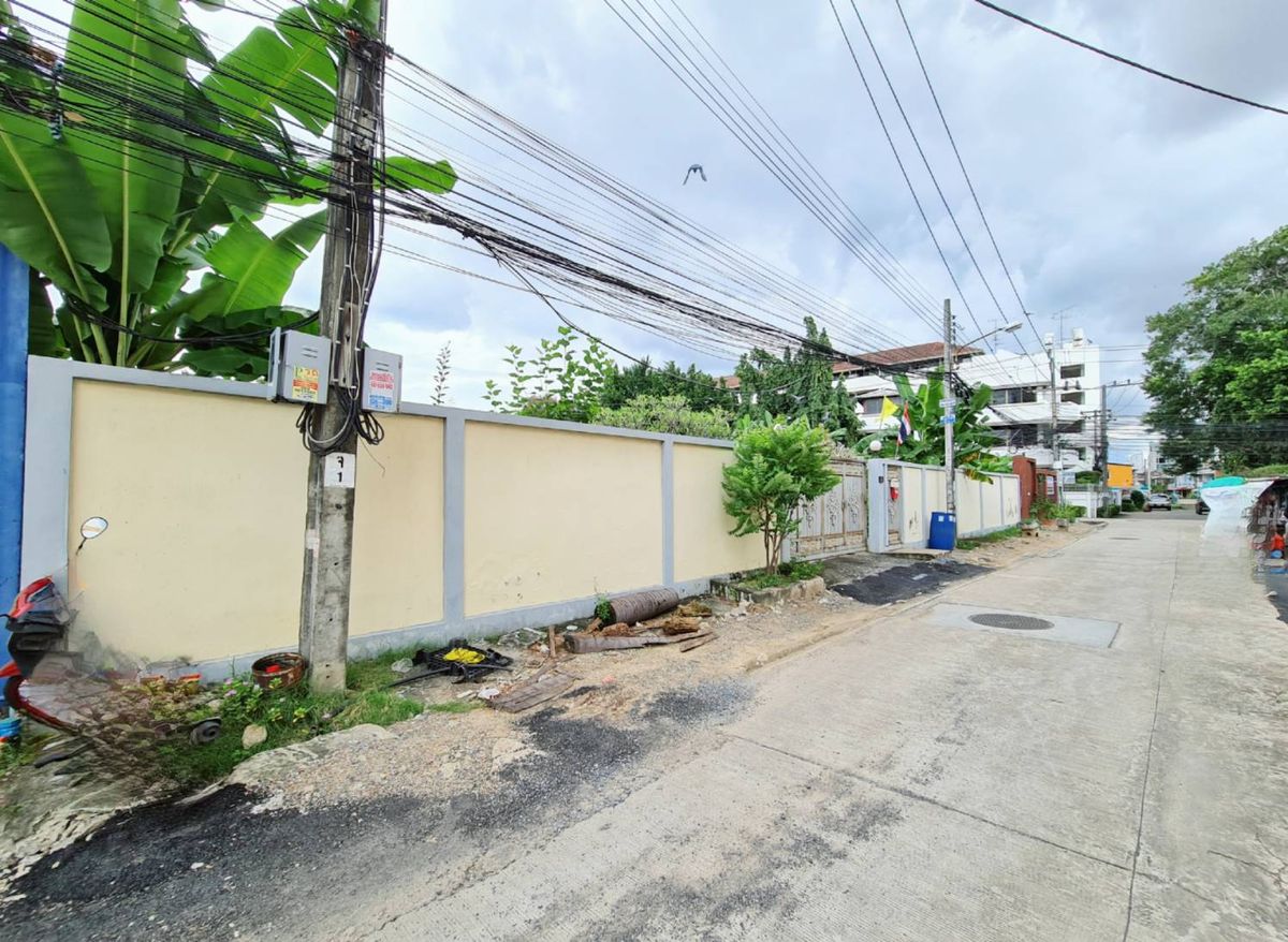Land for sale in Lat Phrao 107 with a one -story house, area 336 sq.w., converted on 2 side of the road near Lat Phrao 101 – รูปที่ 3