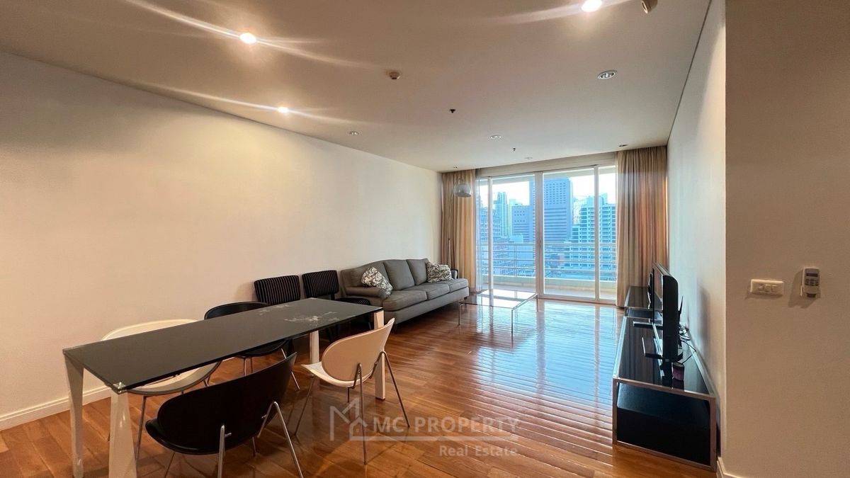 The Royal Saladaeng 3 ห้องนอน 144ตรม ให้เช่าเพียง 100,000 สนใจติดต่อ 0816878954