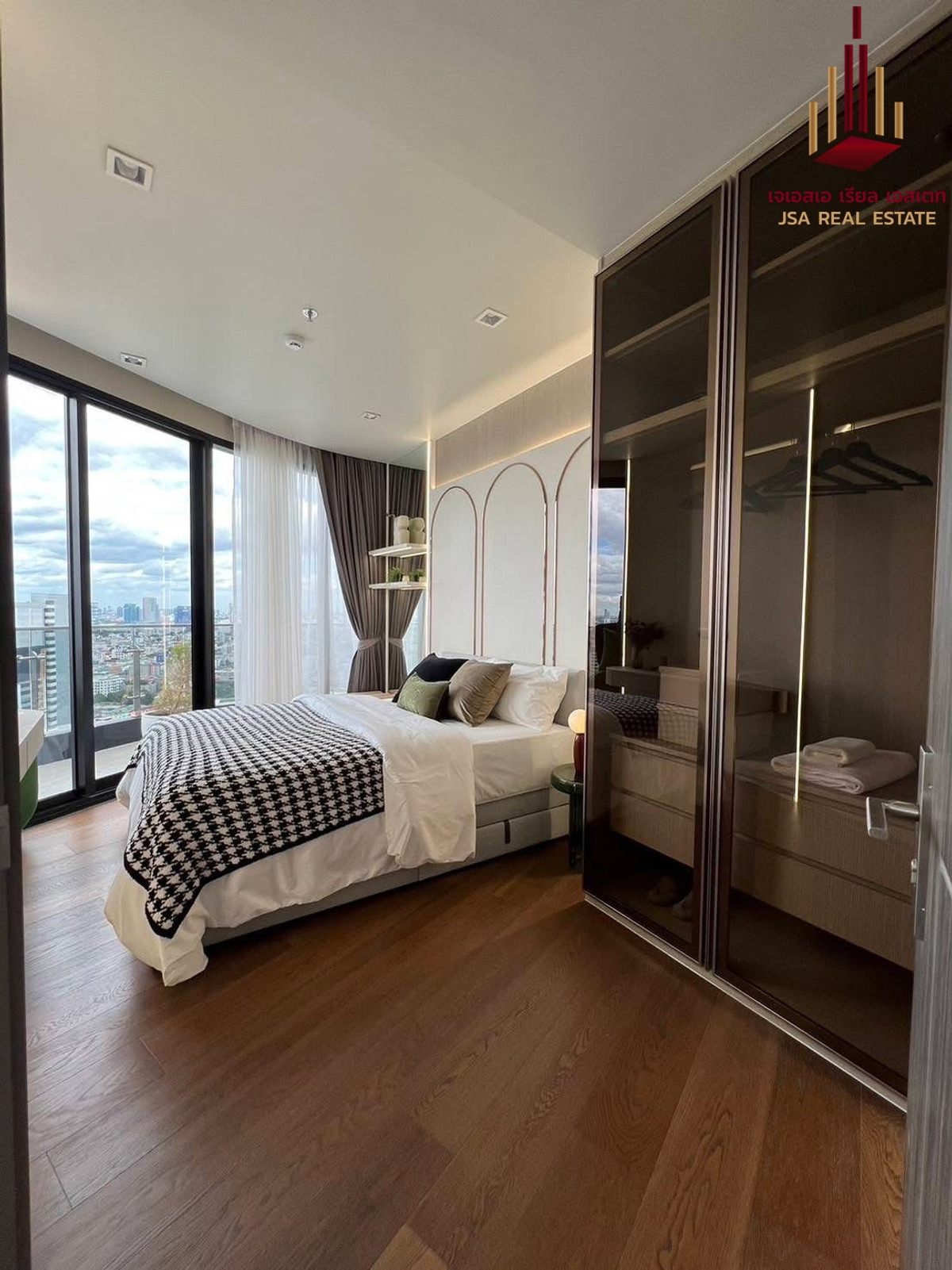 ✨ For Rent: Ideo Q Victory Condo ✨ 💰 Only 60,000 THB/month