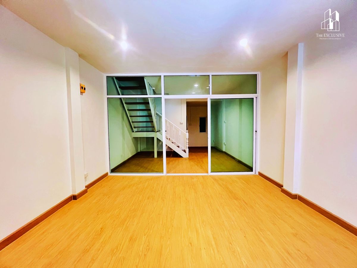 Townhouse for sale Bua Thong Village 4, cheap price, newly renovated, ready to move in. – รูปที่ 3
