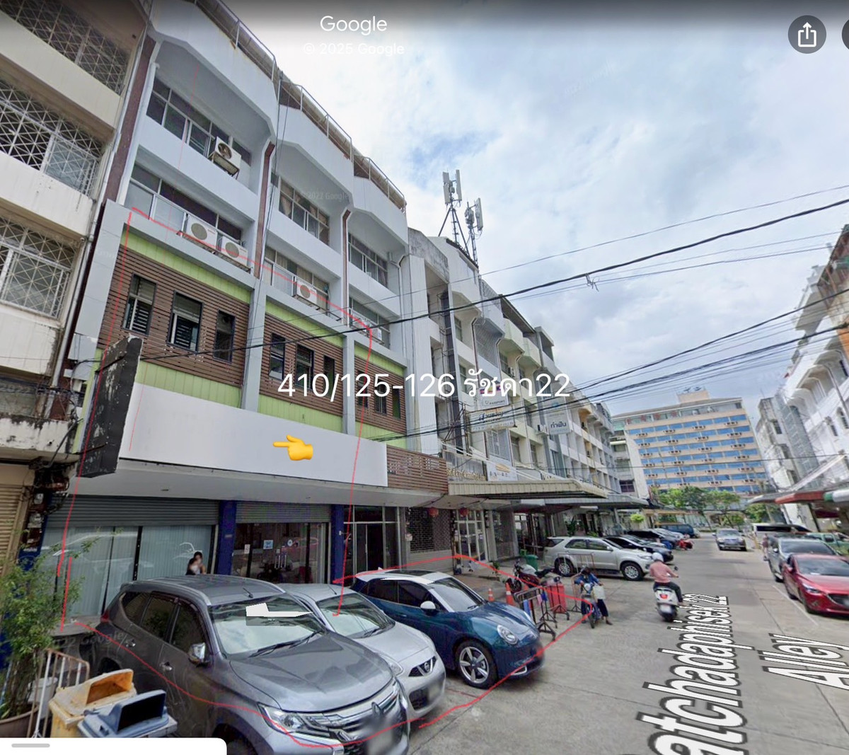 Commercial building for rent, Ratchadaphisek 22, has 2 storefronts (240 sq m) ⛳️ 49,600 baht, has parking//