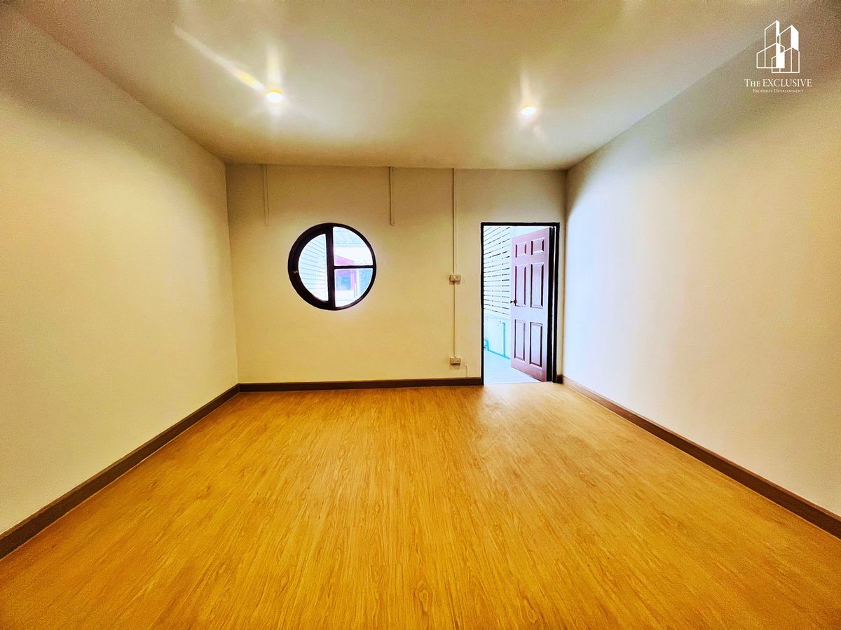 Townhouse for sale Bua Thong Village 4, cheap price, newly renovated, ready to move in. – รูปที่ 2